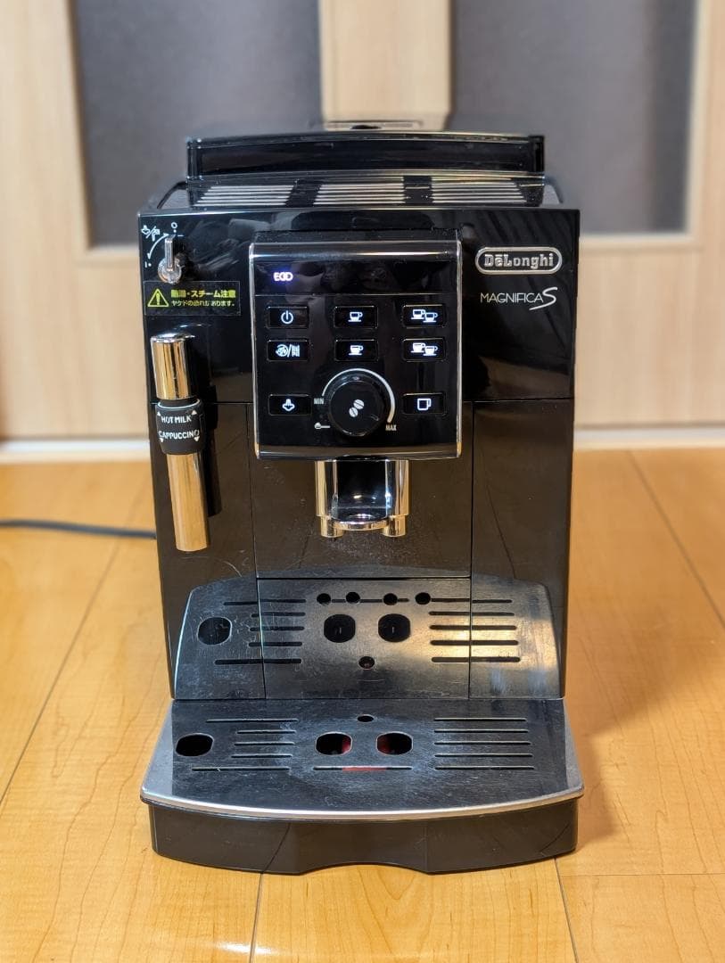 デロンギ マグニフィカS コンパクト全自動エスプレッソマシン ECAM23120