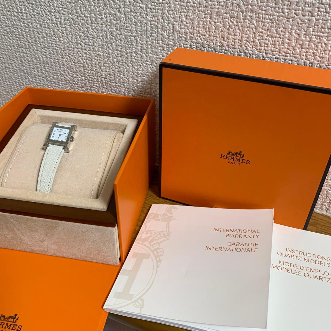 なっちゃん　HERMES ホワイトレザー 時計　エルメス　hウォッチ