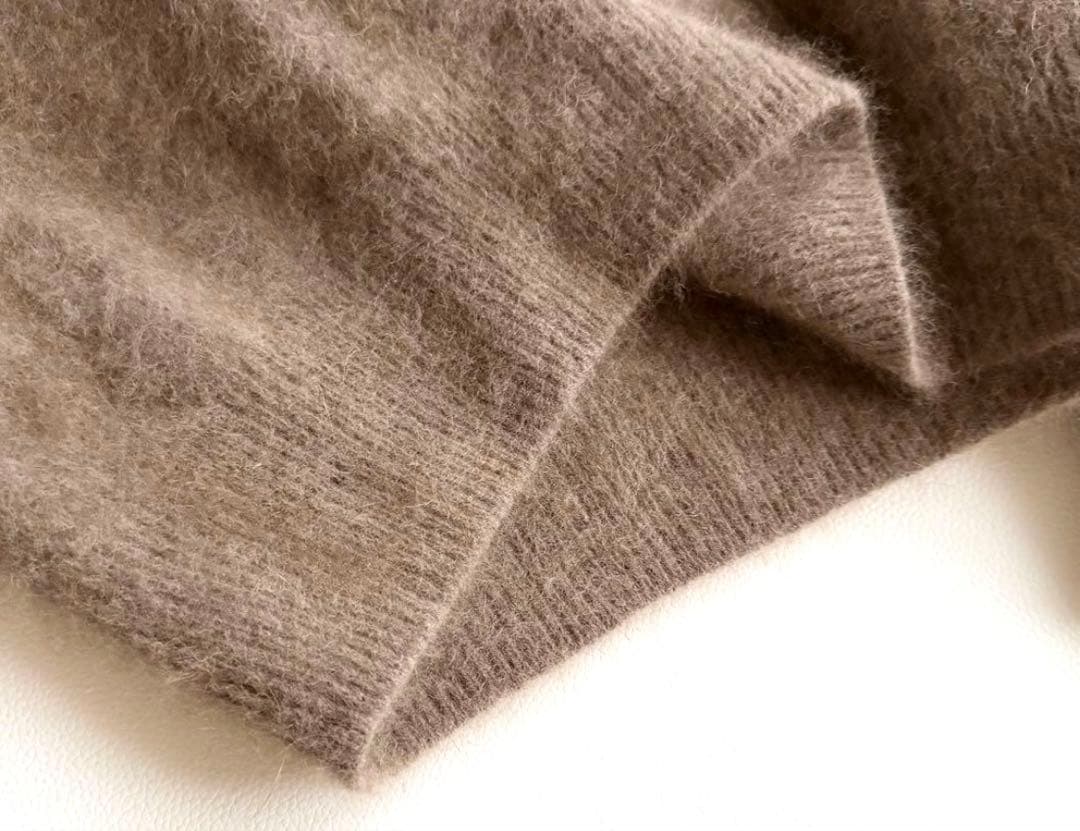 美品　ユナイテッドアローズUBCBファークルーネックニット ラクーン