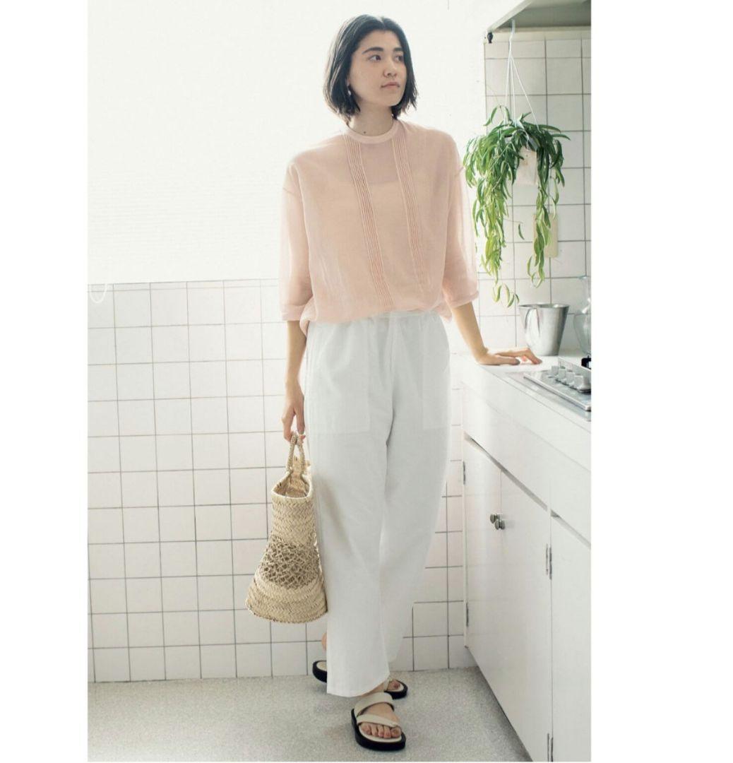 小暮美奈子さん　М(ミディアム)ピンタックブラウス　生成り　新品未使用！