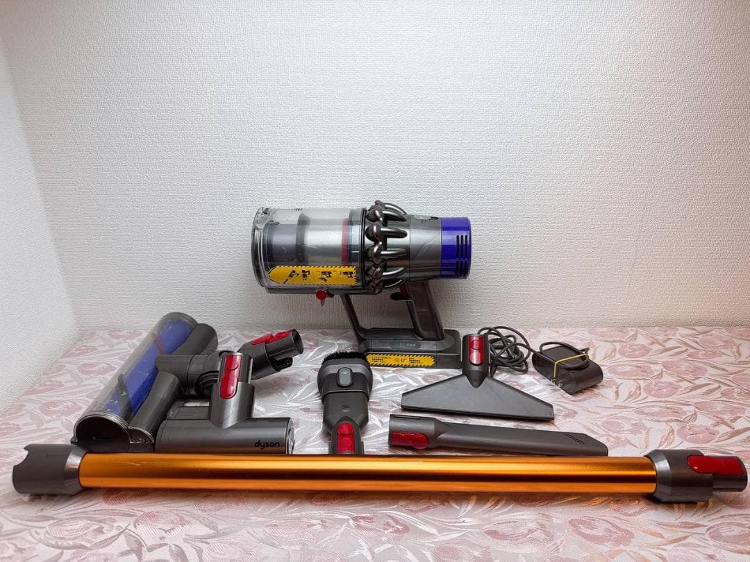 【分解洗浄済】281-ダイソン dyson v10 sv12 掃除機 作動品
