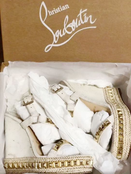 新品未使用 大人気即日完売 ルブタン カタクロウ