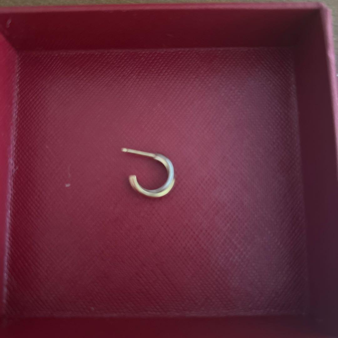カルティエ　ピアス
