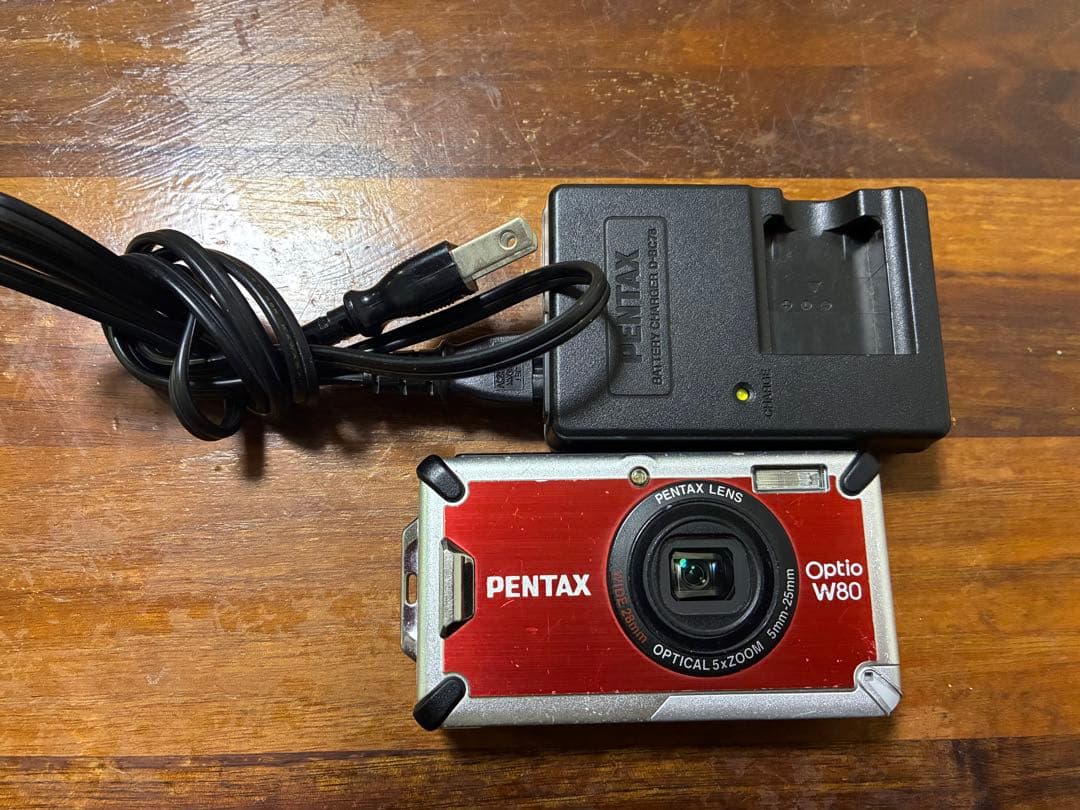 【防水カメラ】PENTAX optio W80 レッド 動作確認済 充電器有り