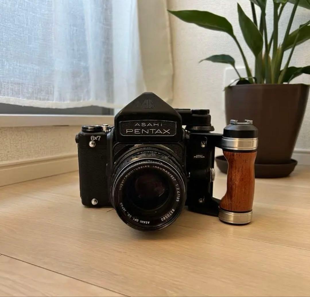 PENTAX 67 動作未確認　ジャンク品扱い　木製グリップ付き