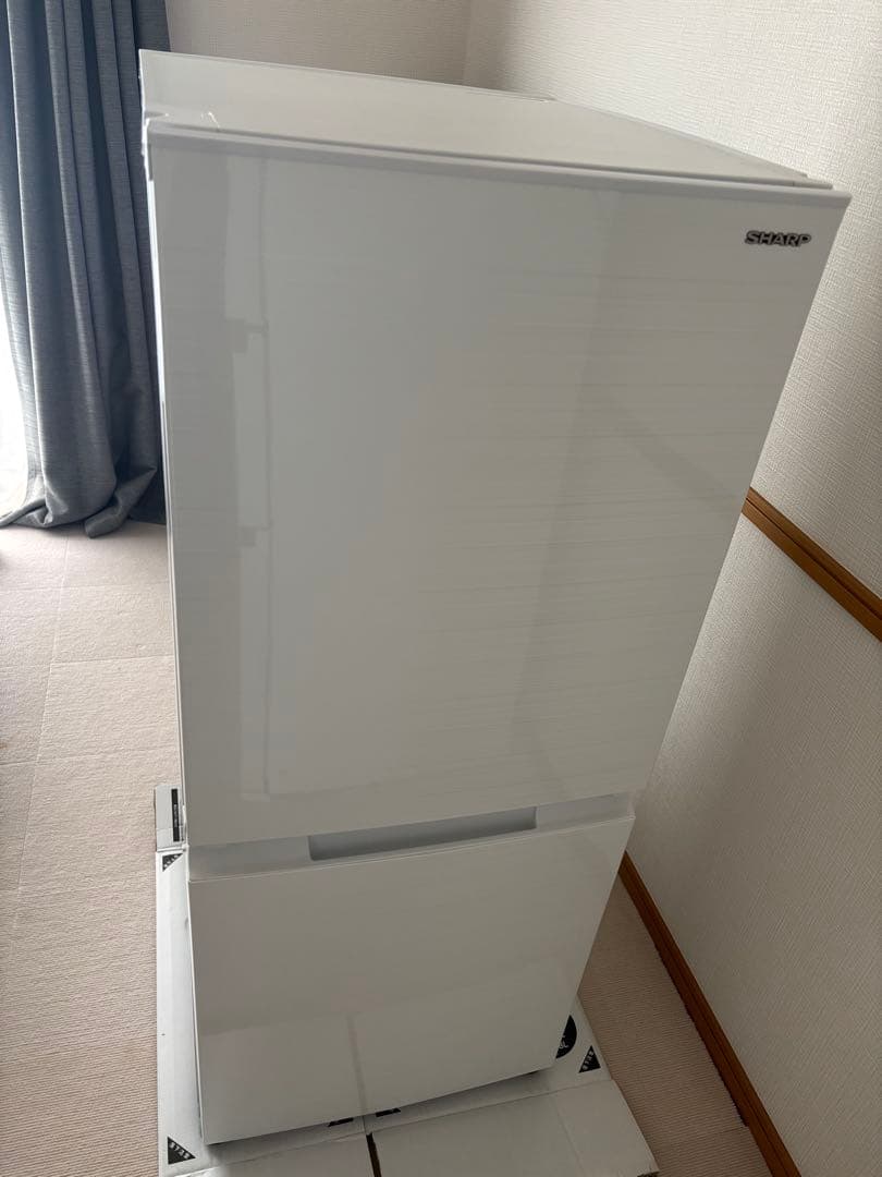 冷蔵庫 SHARP シャープ SJ-D15H 一人暮らし2022年製 152L