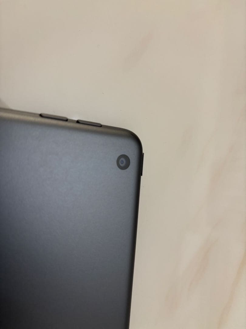 iPad 第7世代 32GB Wi-Fiモデル スペースグレイ