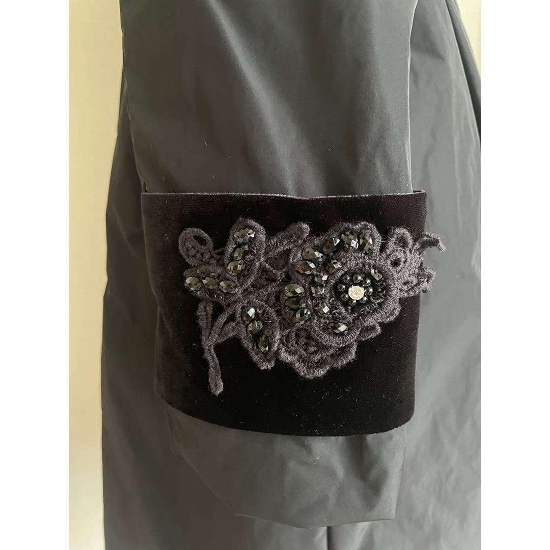 スーパービューティー　レース　フード付きビジューダウンコート　サイズ40