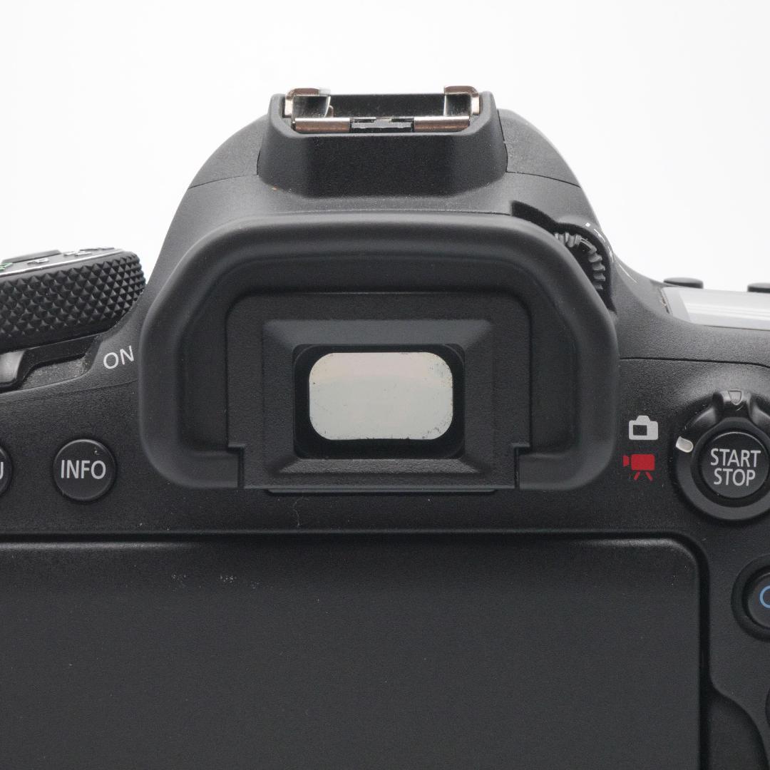 Canon EOS 6D Mark II ボディ キヤノン