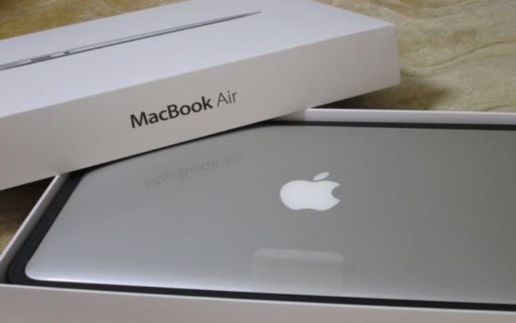 MacBook Air ほぼ新品!!お買い得値段!!即購入OK//