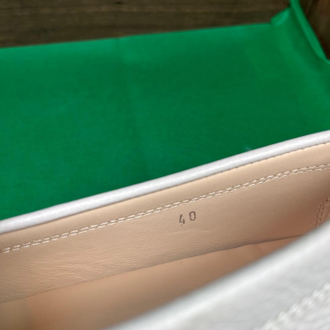 TOD'S ホワイトレザー ローファー 25.5cm