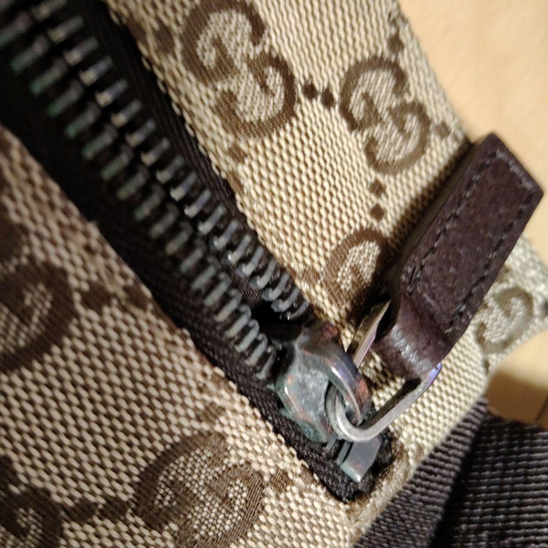 グッチ　ロゴ型押し　GGキャンバス 　ウエストポーチ