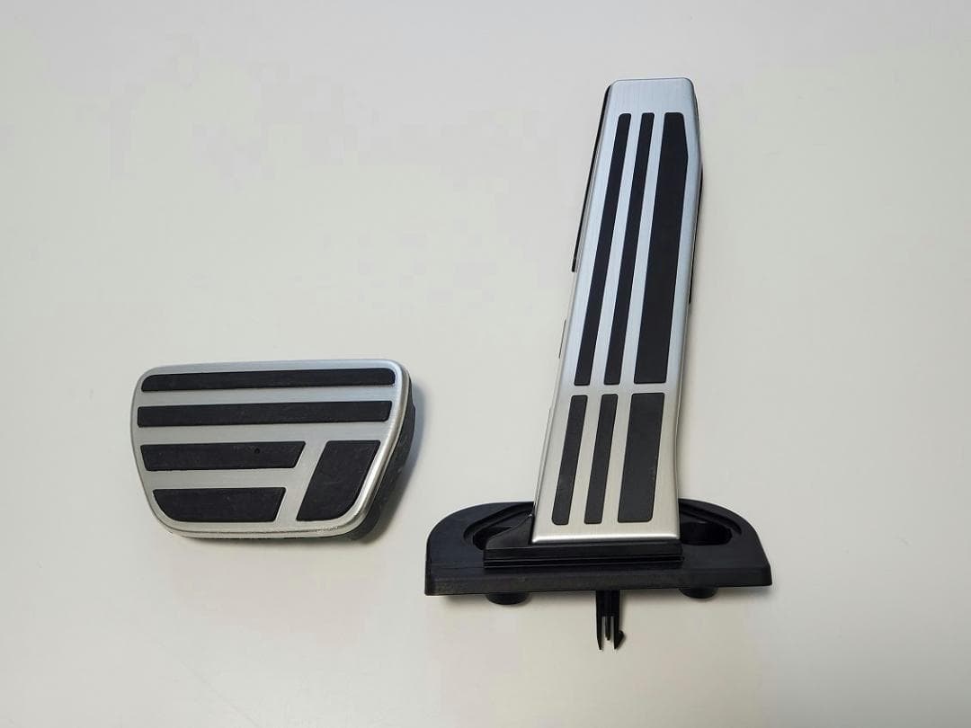 85.80系ハリアーに☆　レクサス純正 アルミペダル2点　R3年11月～　改良版