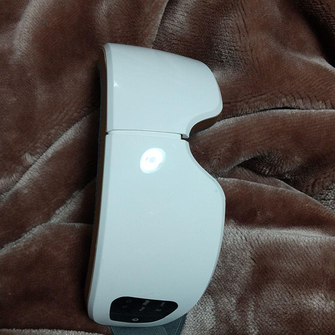 目のマッサージ機