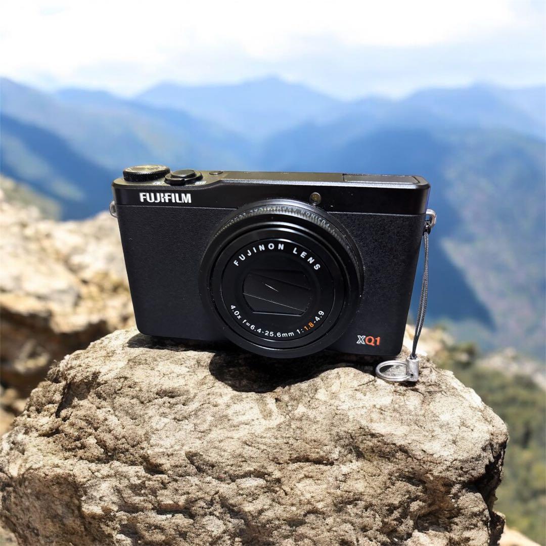 「美品」FUJIFILM XQ1 コンパクトデジタルカメラ