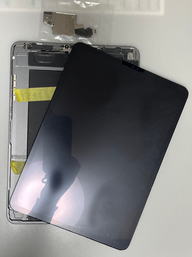 【ジャンク】iPad A1980本体 スペースグレー 分解品 部品取りにどうぞ。