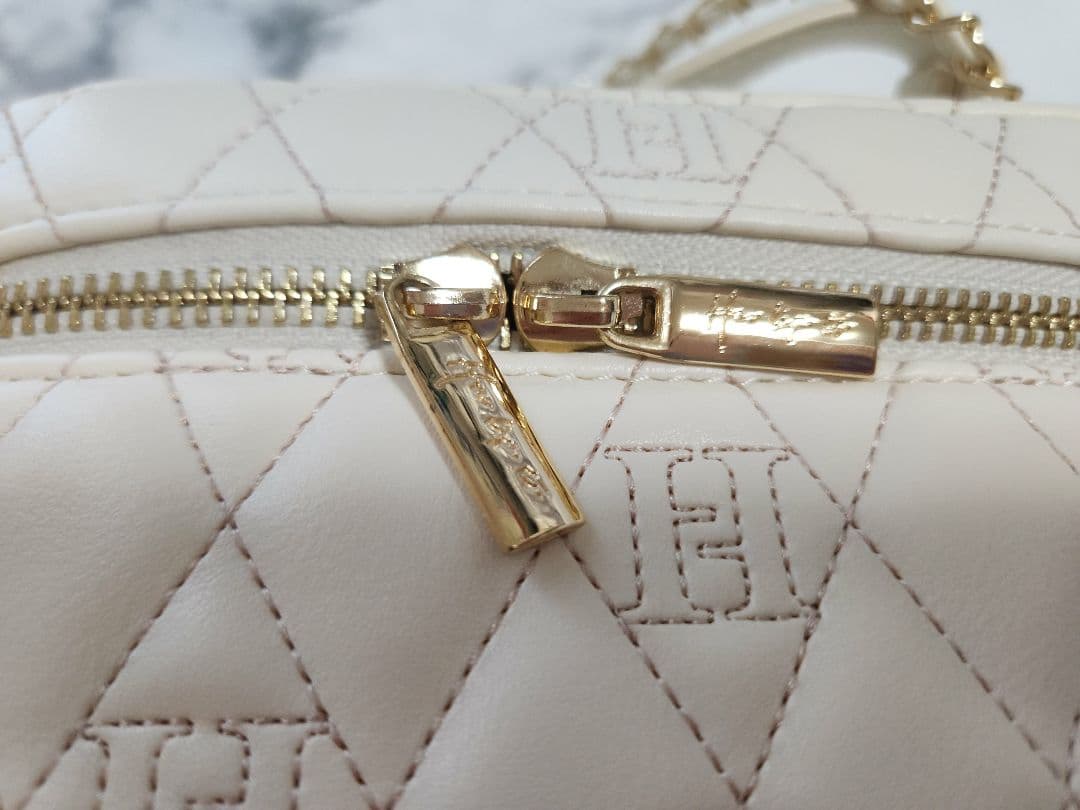 ★HANA★Monogram Quilted Vanity Bag