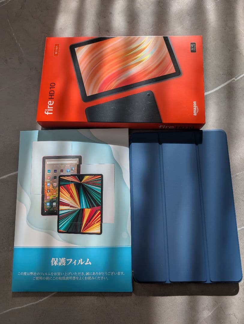 fireHD10第13世代amazonタブレット美品保護フィルム　卓上ケース付き