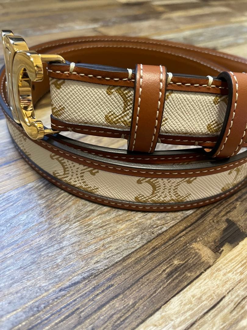 「CELINE」 White Triomphe leather Belt 85
