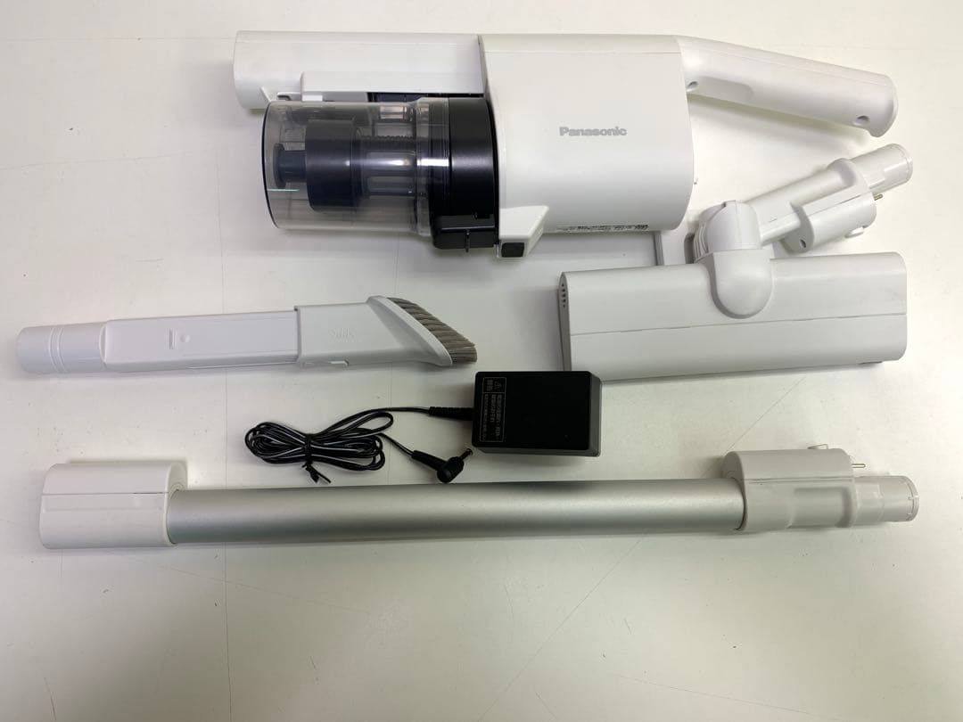 パナソニック スティッククリーナー 掃除機 22年製 MC-SB33J