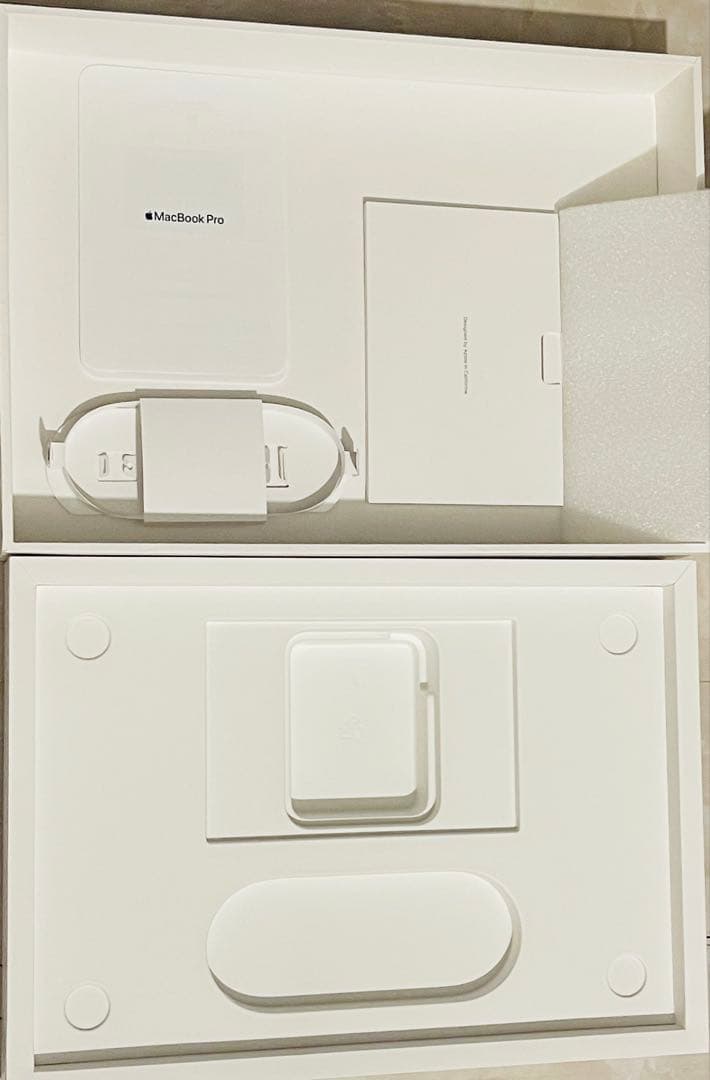 空き箱MacBook Pro16-inch