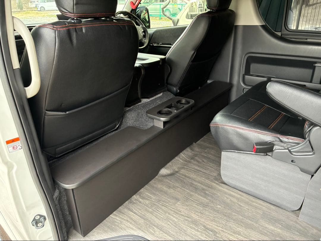 ハイエースワイド200系 flex オリジナル　セカンドテーブル