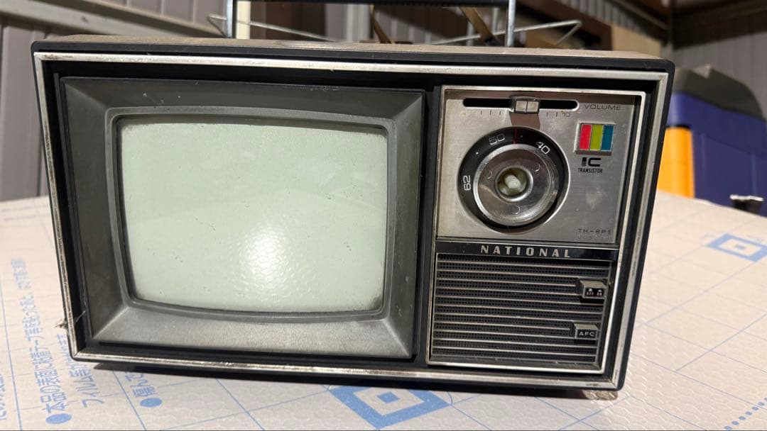 NATIONAL PANA-COLOR ポータブルテレビ