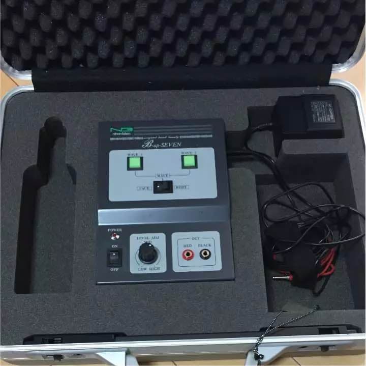 お値下げ‼️美品エストロワ 美顔器‼️