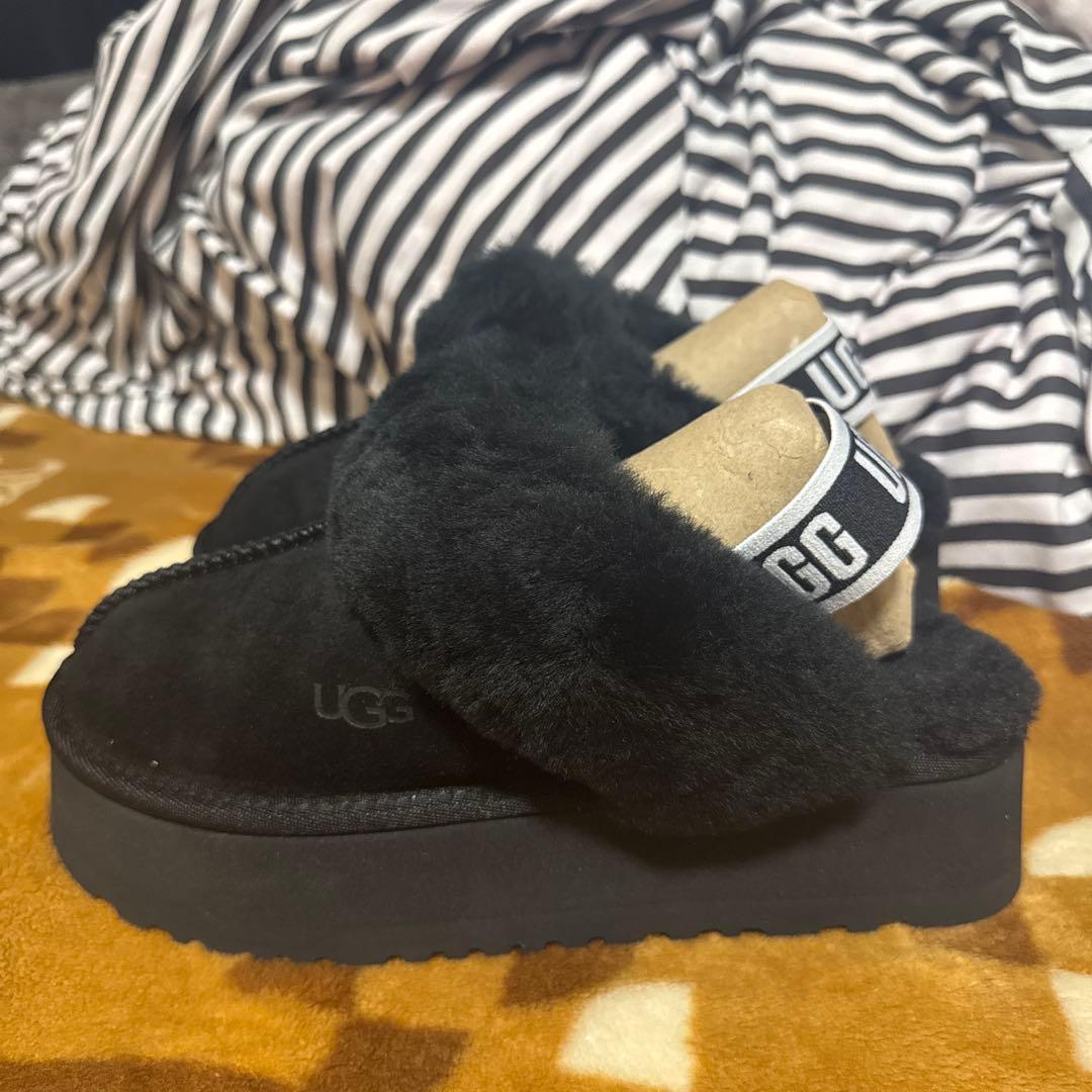 UGG ブラック ファンケット