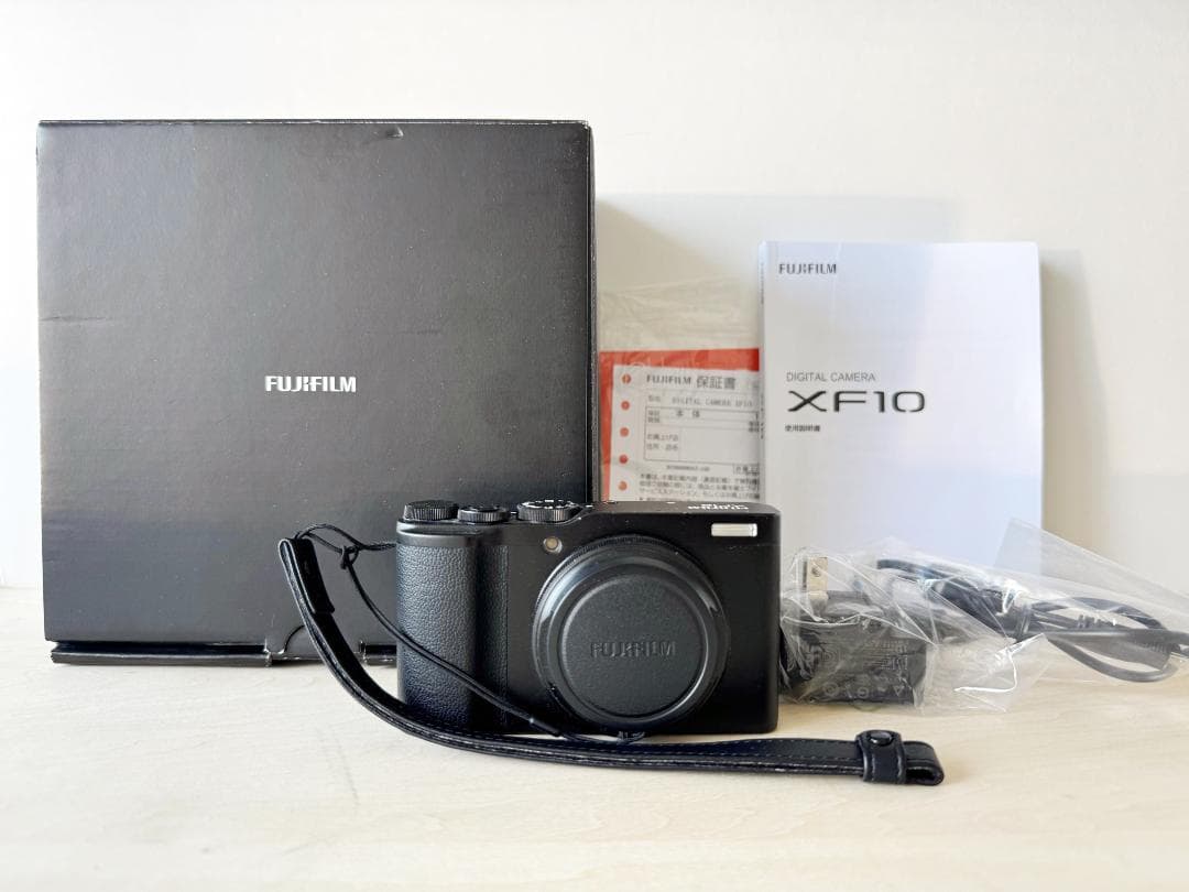■ほぼ新品■ 値下げ　FUJIFILM XF10 ブラック