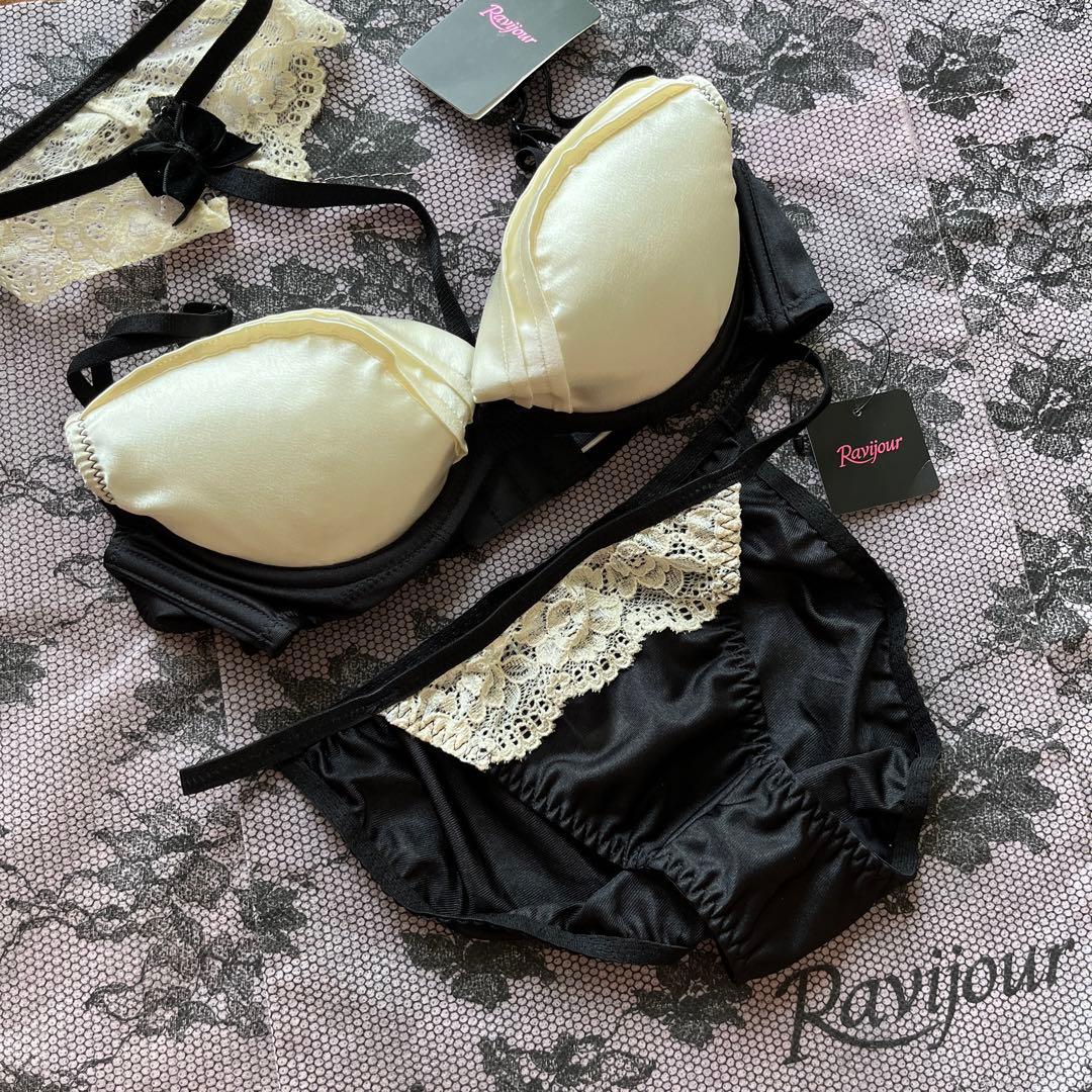 ☆Ravijour☆高級LINE幻デザイン首輪☆C65-7エロカワ首輪☆セット