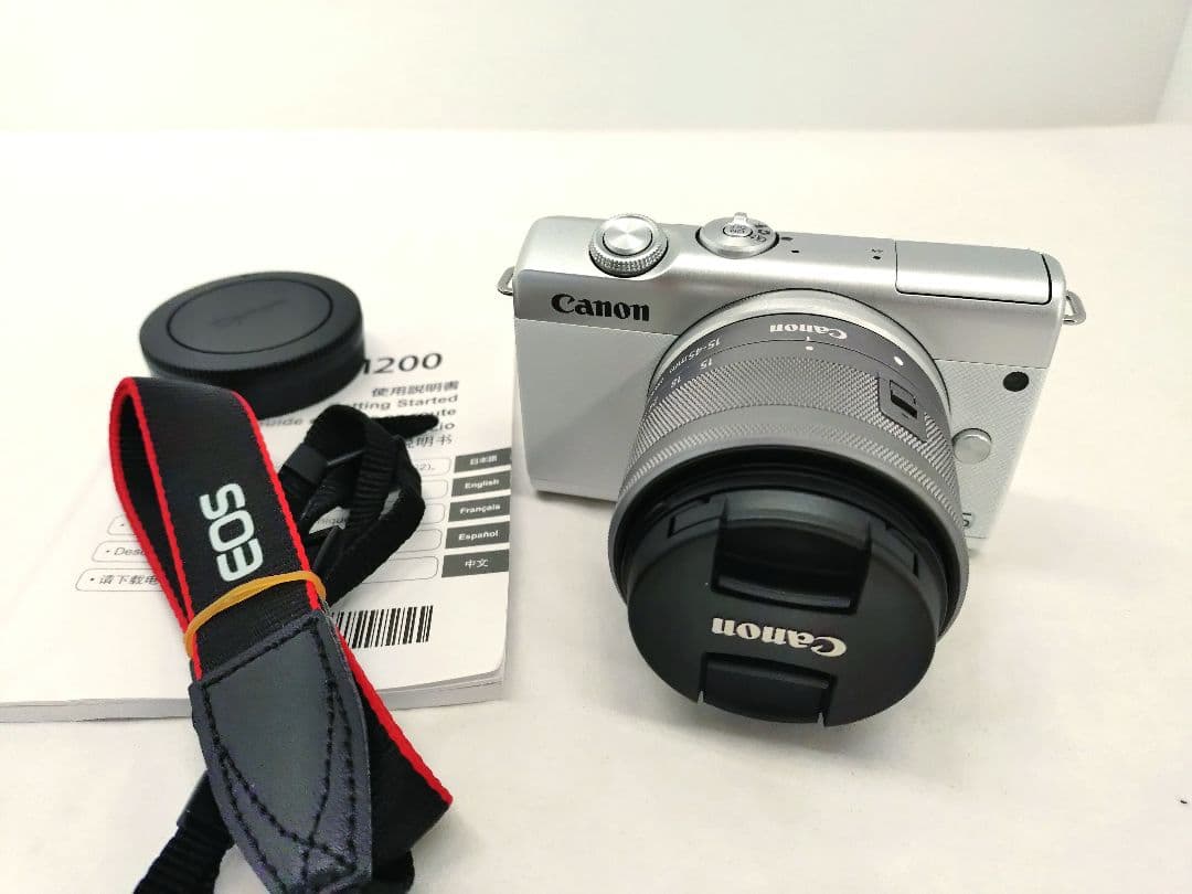 Canon EOS M200 EF-M14-45ｍｍレンズキットホワイト