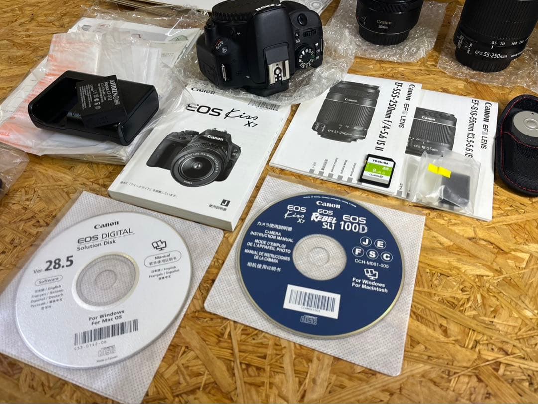 Canon EOS Kiss X7ダブルズームキット➕EF-S18-55 レンズ