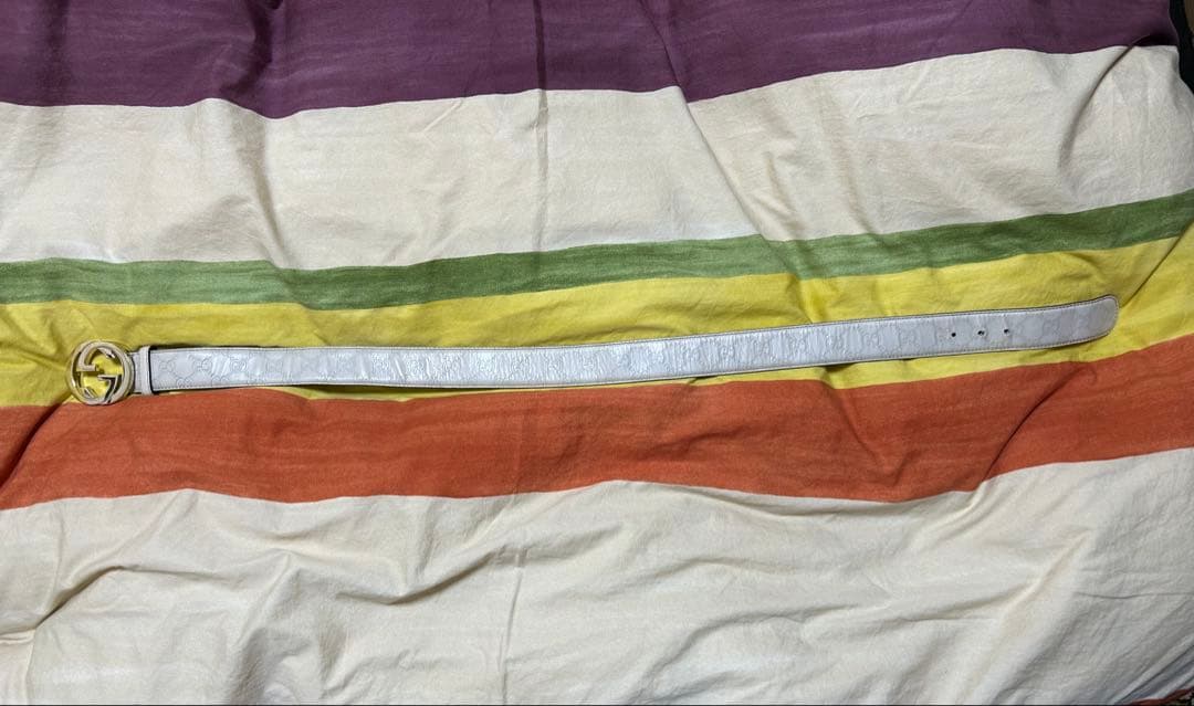 GUCCI 白色 レザー ベルト　34