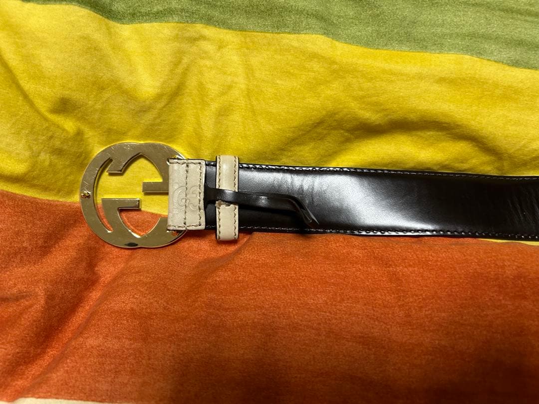 GUCCI 白色 レザー ベルト　34