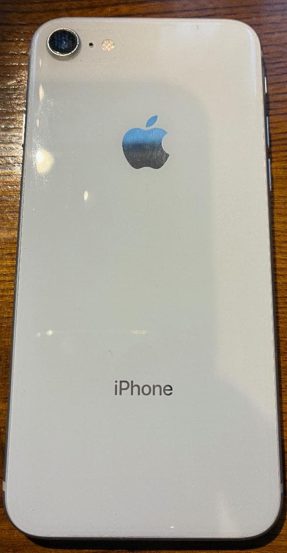 お*り様 Apple iPhone 8 ホワイト 本体のみ 64GB