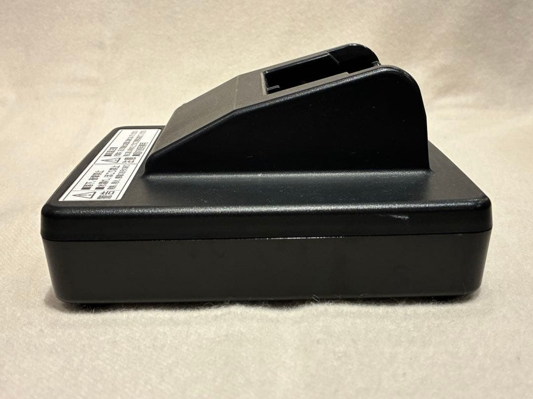 パナソニック電動自転車用バッテリー充電器 NKJ075N（美品）