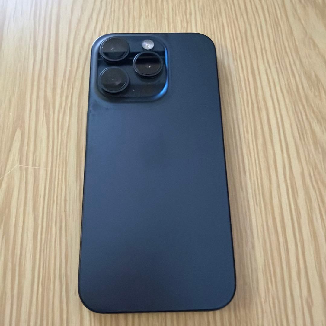 Apple iPhone 15Pro スペースブラック 本体