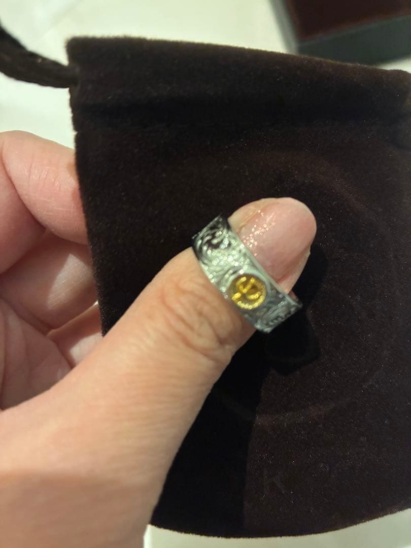 フェザー　指輪　リング　シルバー　フリーサイズ　羽　ゴローズ好きな方おすすめ