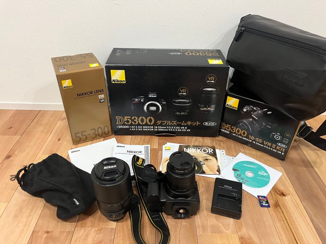 Nikon D5300 ブラック　ダブルズームキット　美品