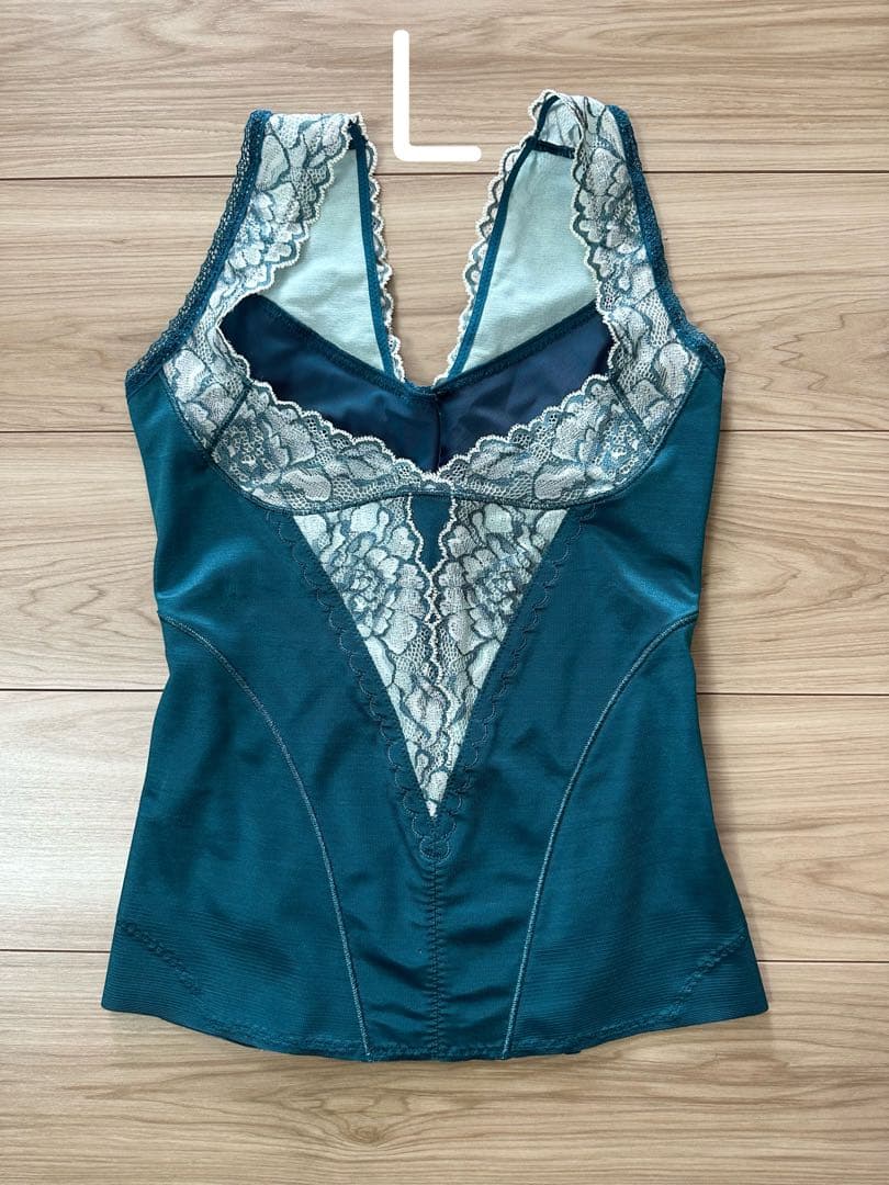 ★最終値下げ★60%割引 【Lサイズ】ラヴィエール　キャミソール　ヴェールブルー