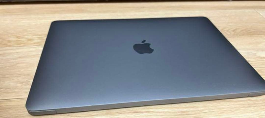 2020年モデル　MacBook Air 13インチ Apple M1チップ