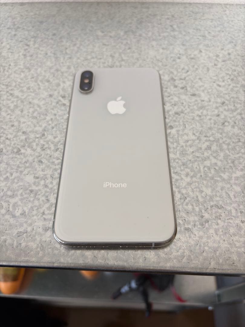 [値下げ]iPhone Xs 256G Silver