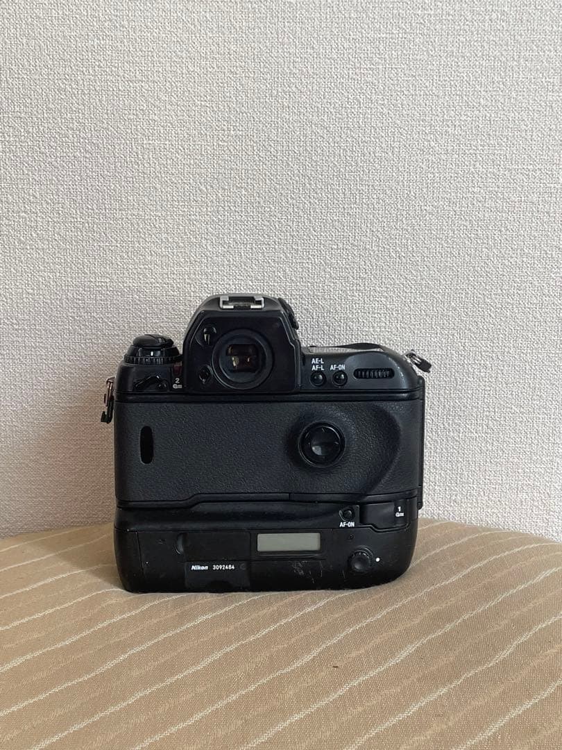 Nikon F5 一眼レフカメラ(作例あり)