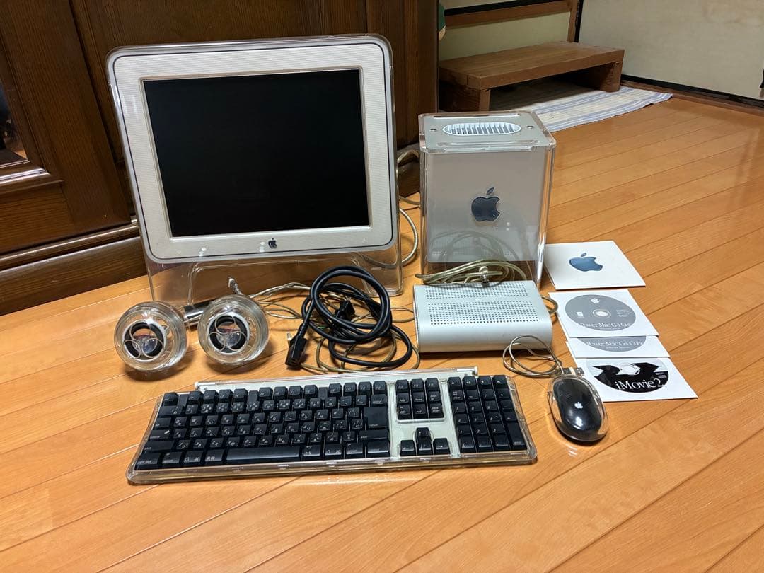 Apple PowerMac G4 CubeとStudioDisplayセット