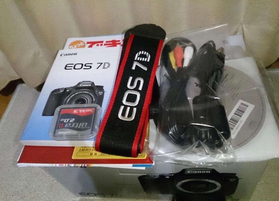 Canon EOS 7D デジタル一眼レフカメラ