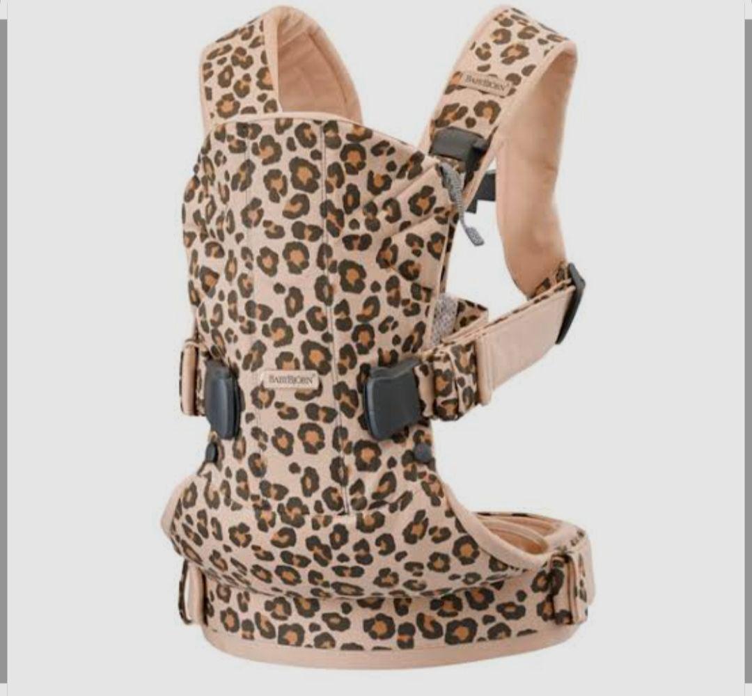 未使用　ベビービョルン ONE KAI 抱っこ紐 レオパード 豹柄 ヒョウ柄