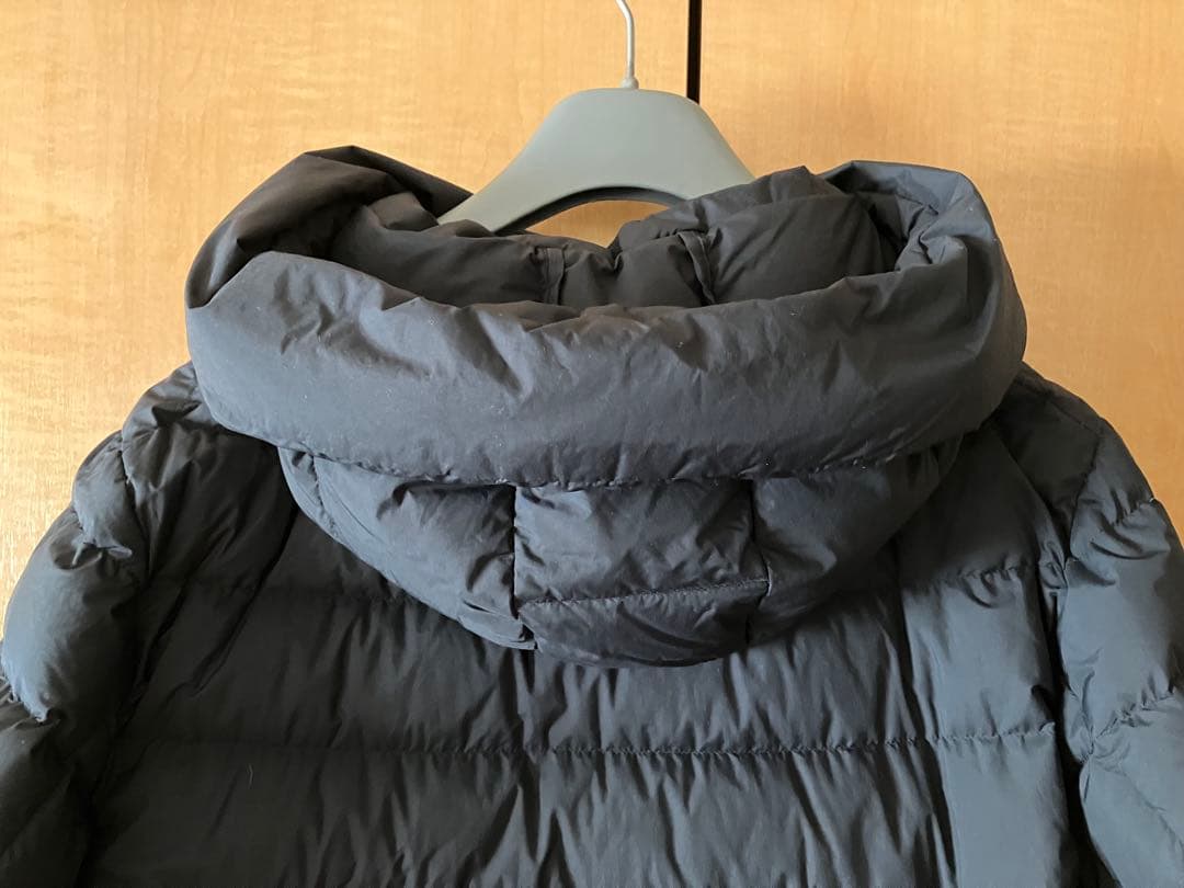 美品★ユニクロ +J ウルトラライトダウンフーデットコート 黒　Ｌサイズ