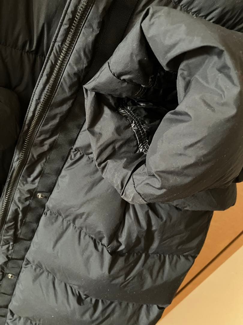 美品★ユニクロ +J ウルトラライトダウンフーデットコート 黒　Ｌサイズ