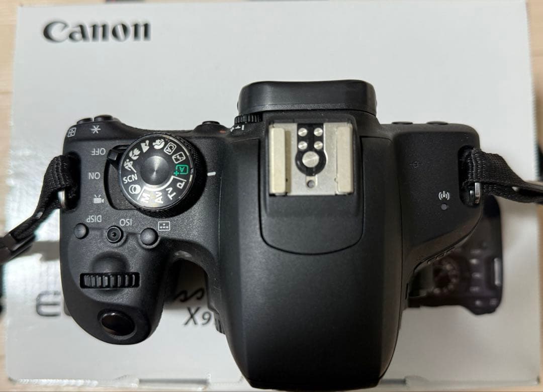 【美品】Canon EOS Kiss X9i デジタル一眼レフカメラ